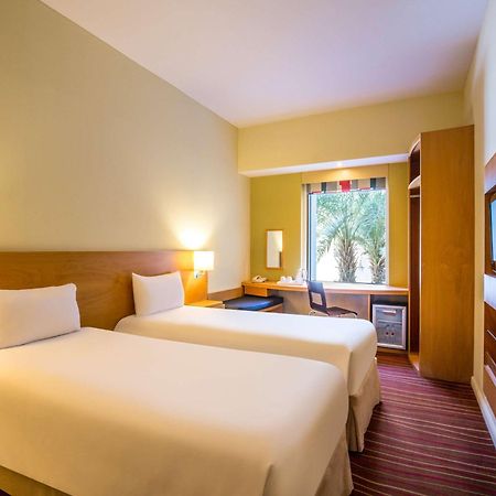 Ibis Mall Avenue Dubaj Kültér fotó